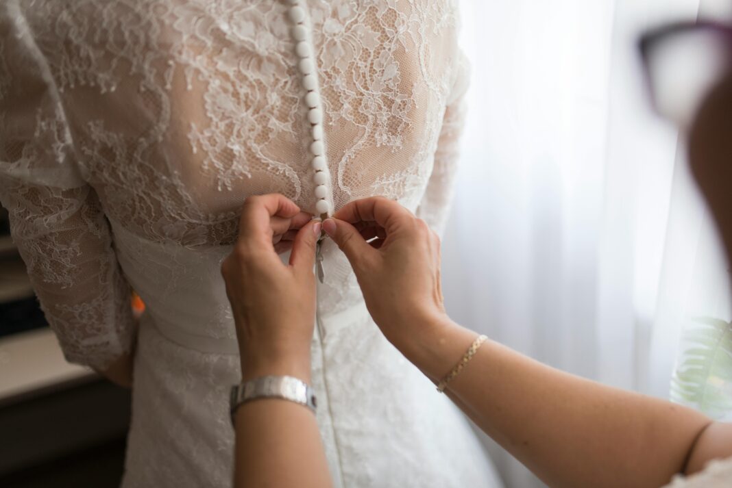 confecciona tu vestido de novia en Pamplona