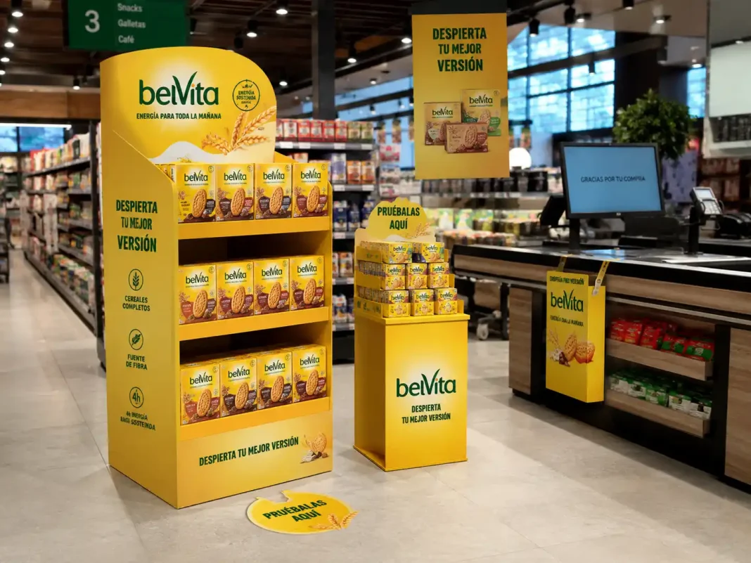 PLV en punto de venta con expositor promocional en supermercado